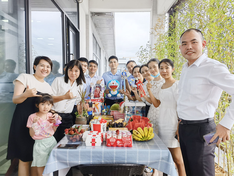 深圳合照.jpg